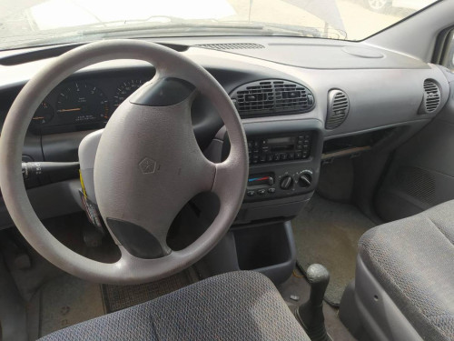  CHRYSLER VOYAGER GS 