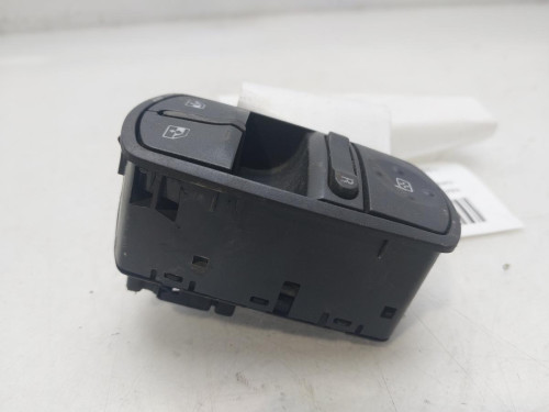 MANDO ELEVALUNAS DELANTERO IZQUIERDO Opel CORSA D 