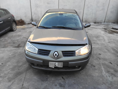 RENAULT MEGANE II BERLINA 3P