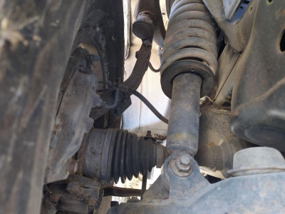 BRAZO SUSPENSION DELANTERO DERECHO