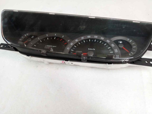 CUADRO INSTRUMENTOS Ssangyong RODIUS 