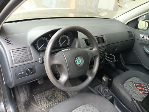 SKODA FABIA (6Y2/6Y3) — vehículo donante para recambios 