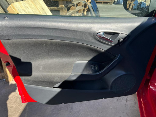  SEAT IBIZA BERLINA (6J5) 