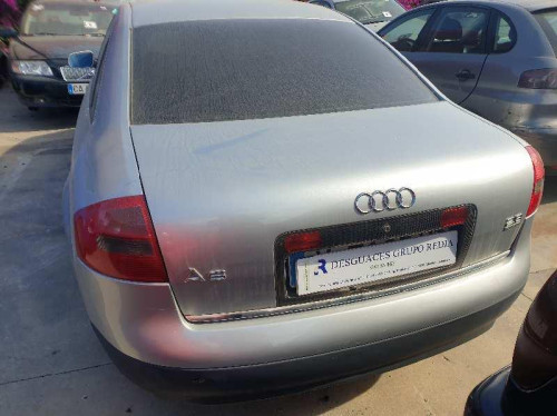  AUDI A6 BERLINA (4B2) 