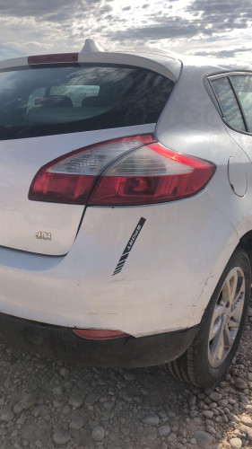 RENAULT MEGANE III BERLINA 5P — Donor Vehicle for Used Parts 