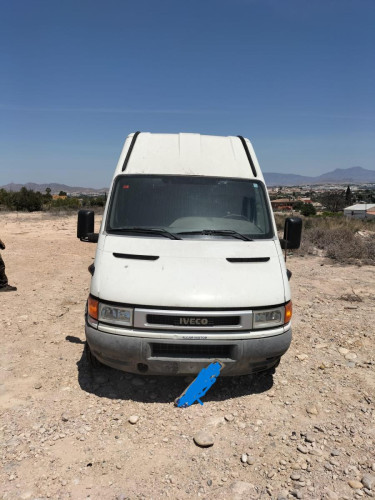 IVECO DAILY FURGÓN — автомобиль-донор на запчасти 