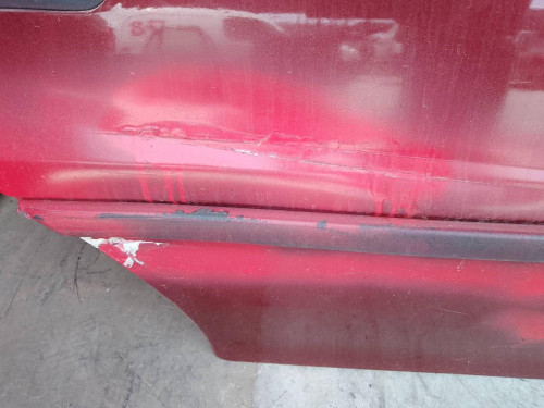 PUERTA TRASERA DERECHA OPEL ASTRA F BERLINA 