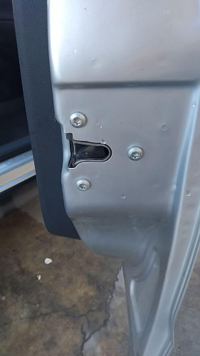 CERRADURA PUERTA DELANTERA DERECHA Opel Corsa C (2000->) 