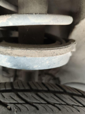 AMORTIGUADOR DELANTERO DERECHO