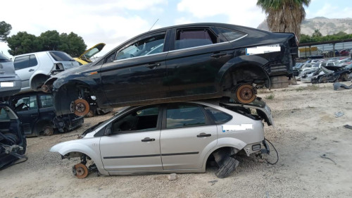  FORD FOCUS BERLINA (CAP) 