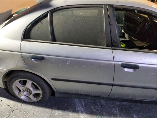 PUERTA TRASERA DERECHA Honda ACCORD BERLINA (CG7-9/CH1-7) 