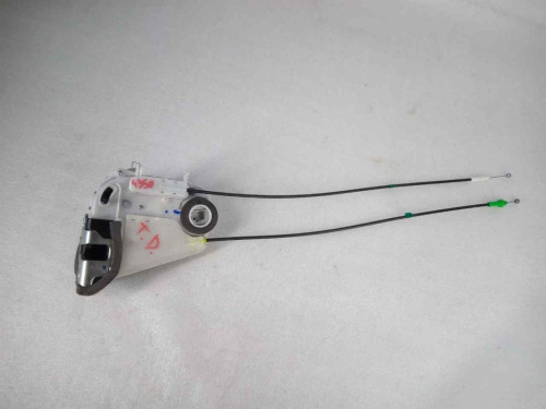CERRADURA PUERTA TRASERA DERECHA Toyota YARIS (KSP1/NLP1/NSP1) 