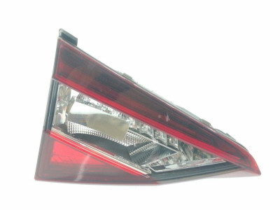 PILOTO TRASERO CENTRAL, SKODA, SUPERB BERLINA (3V3)