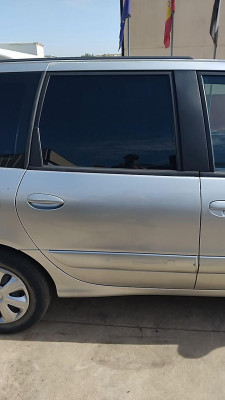 PUERTA TRASERA DERECHA Renault Espace /Grand Espace (JE0)(2000->)