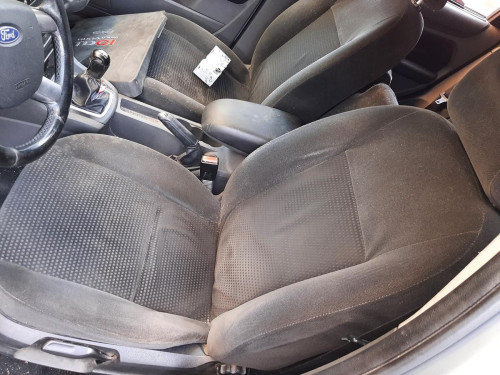  FORD FOCUS BERLINA (CAP) 