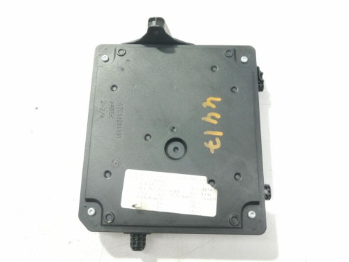  CAJA RELES / FUSIBLES Renault MEGANE III BERLINA 5P 