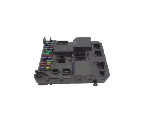 CAJA RELES / FUSIBLES Peugeot 307 (S1)(04.2001) 