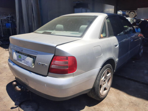  AUDI A4 BERLINA (B5) 