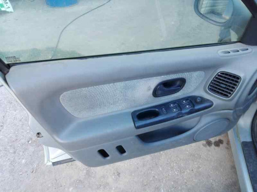 RENAULT LAGUNA (B56) — автомобиль-донор на запчасти 