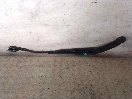 BRAZO LIMPIA DELANTERO IZQUIERDO Fiat 500X (334) 