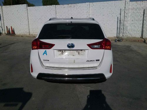  TOYOTA AURIS TOURING SPORTS (E18) 