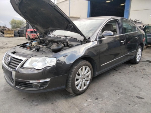  VOLKSWAGEN PASSAT BERLINA (3C2) 