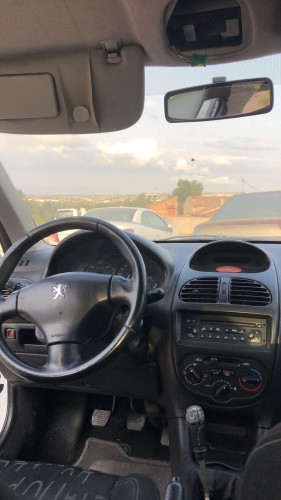 PEUGEOT 206 — автомобиль-донор на запчасти 