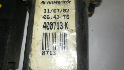  MOTOR ELEVALUNAS DELANTERO IZQUIERDO 