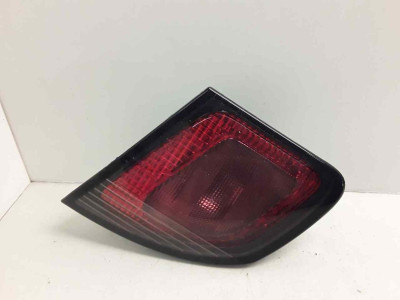 PILOTO TRASERO DERECHO INTERIOR, Nissan, PRIMERA BERLINA (P11)
