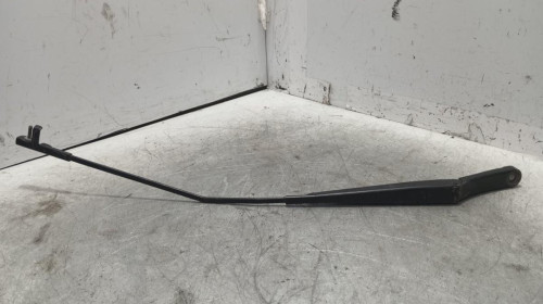 BRAZO LIMPIA DELANTERO DERECHO Volkswagen CADDY (2K)(02.2004) 
