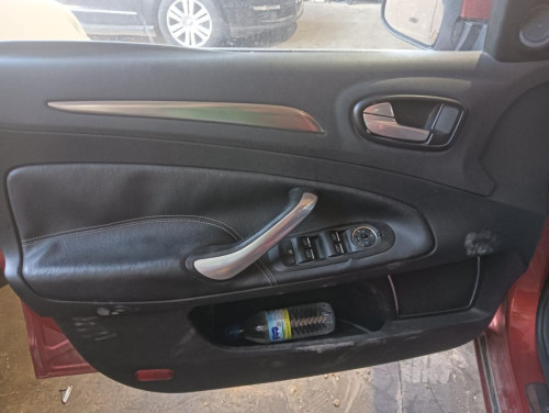 FORD MONDEO BERLINA (CA2) — vehículo donante para recambios 