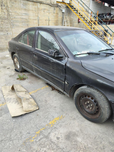 VOLVO S60 BERLINA — Donor Vehicle for Used Parts 