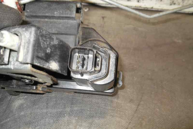 CERRADURA PUERTA DELANTERA DERECHA