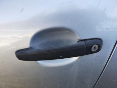 MANETA EXTERIOR DELANTERA IZQUIERDA