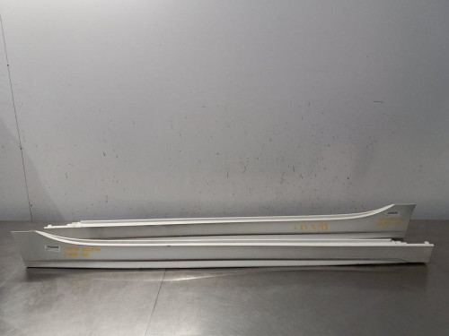  FALDON LATERAL BMW SERIE 1 BERLINA (F40) 