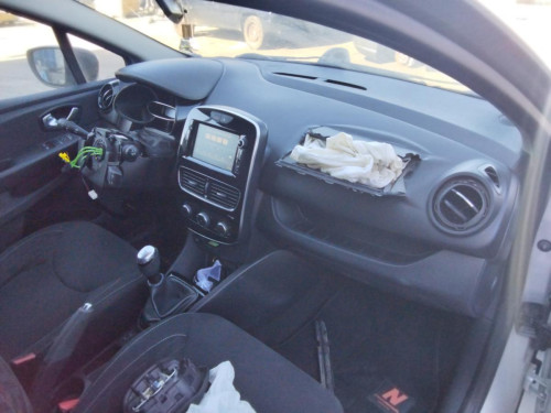 RENAULT CLIO IV — vehículo donante para recambios 