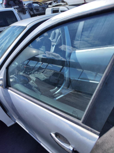 LUNA DELANTERA IZQUIERDA SEAT LEON (1M1) 