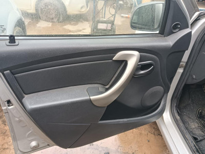DACIA LOGAN 1