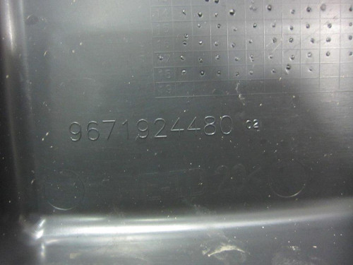 CAJA RELES / FUSIBLES Peugeot 208 
