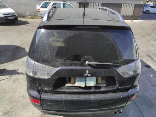 MITSUBISHI OUTLANDER (CW0) — vehículo donante para recambios 