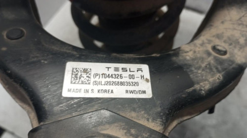 BRAZO SUSPENSION SUPERIOR DELANTERO DERECHO TESLA MODEL 3 