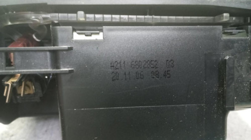 CENICERO, MERCEDES-BENZ, CLASE E (BM 211) BERLINA