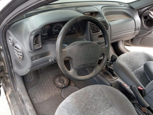  RENAULT LAGUNA (B56) 