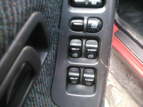  NISSAN SUNNY BERLINA (N14) 