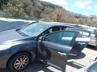 RENAULT MEGANE III BERLINA 5P