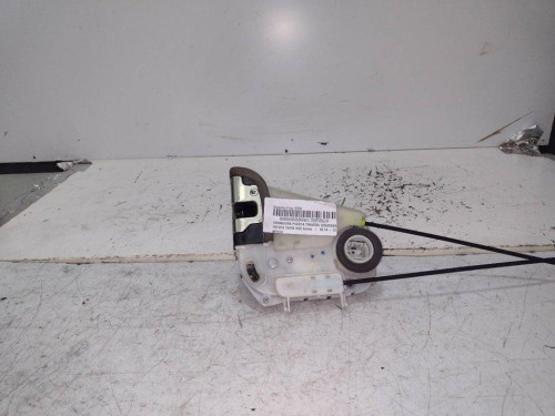  CERRADURA PUERTA TRASERA IZQUIERDA Toyota YARIS (P13) 