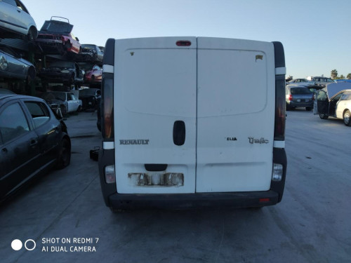  RENAULT TRAFIC II FURGÓN 
