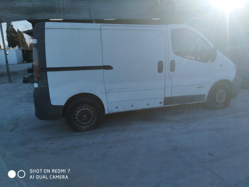  RENAULT TRAFIC II FURGÓN 