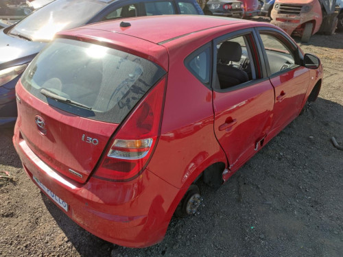  HYUNDAI I30 (FD) 