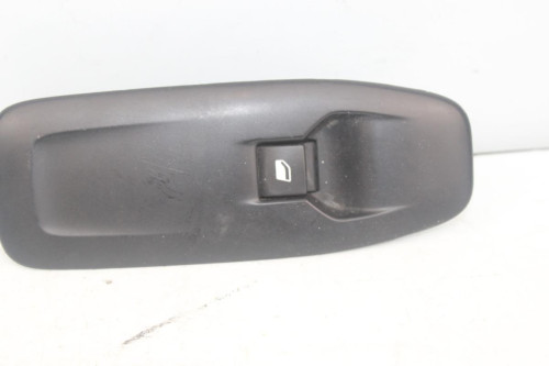 MANDO ELEVALUNAS TRASERO IZQUIERDO Peugeot 208 